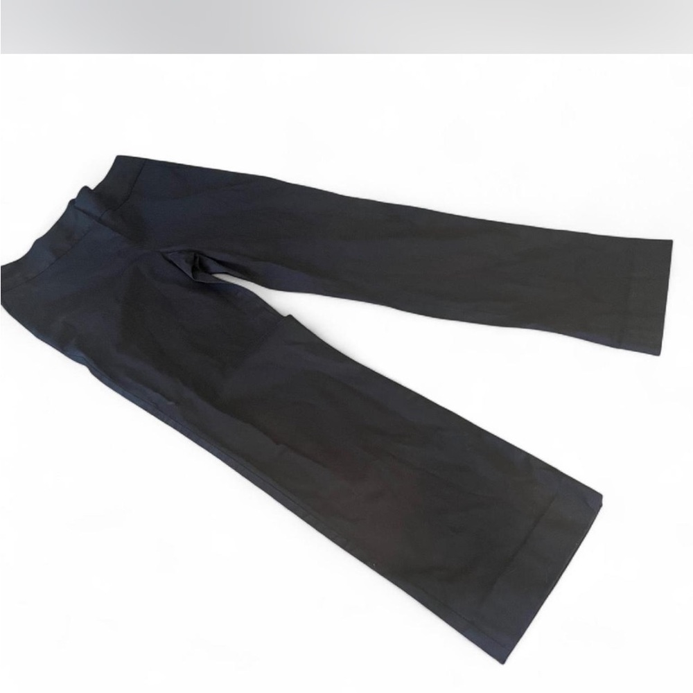 Vintage Isaac Mizrahi women’s black wide leg pants size 6 in good condition